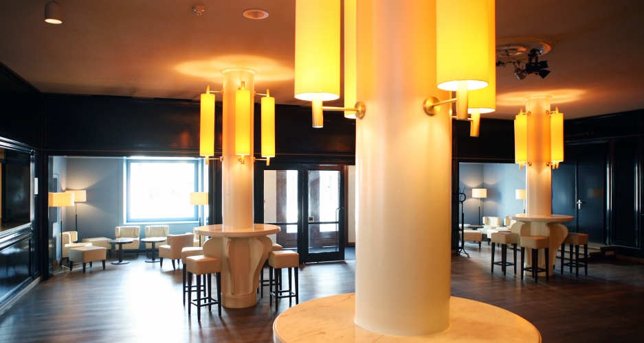 Casinotheater weit HP4